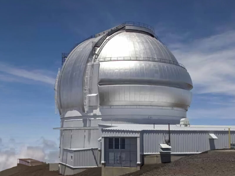 Präzisionsoptiken für die Astronomie: ALMA-Drehdurchführung in einer Spiegelbeschichtungsanlage